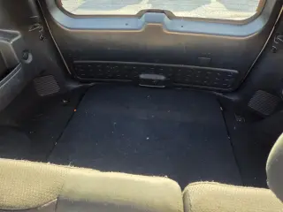 2004 Jeep Grand Cherokee