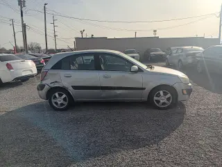 2006 Kia Rio5
