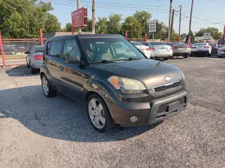 2010 Kia Soul +