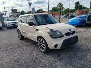 2012 Kia Soul +
