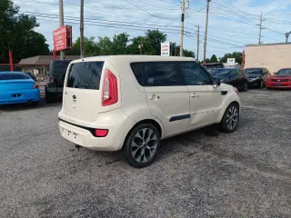 2012 Kia Soul +