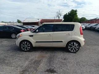 2012 Kia Soul +