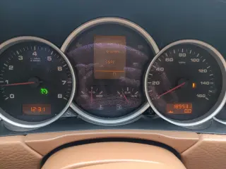 2004 Porsche Cayenne