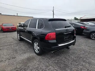 2004 Porsche Cayenne