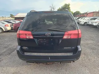 2004 Toyota Sienna
