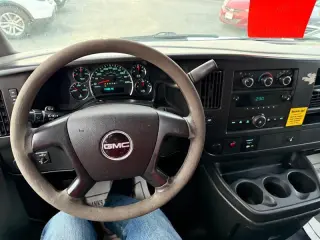 2014 GMC Savana