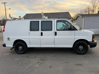 2014 GMC Savana
