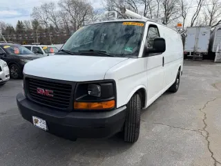 2011 GMC Savana