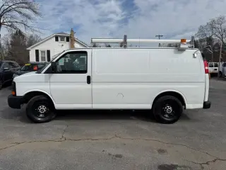 2011 GMC Savana