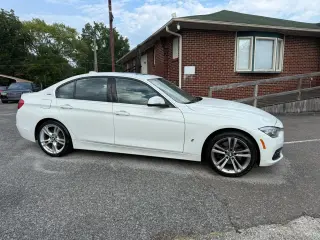 2018 BMW 3-Series 330e iPerformance Sedan