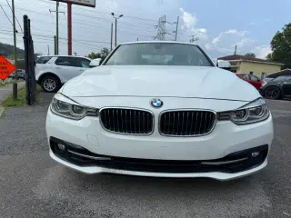 2018 BMW 3-Series 330e iPerformance Sedan