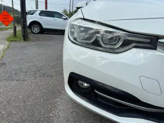2018 BMW 3-Series 330e iPerformance Sedan