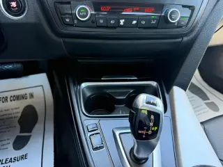 2015 BMW 3-Series 320i Sedan
