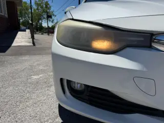 2015 BMW 3-Series 320i Sedan