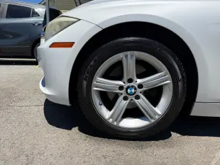 2015 BMW 3-Series 320i Sedan