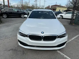 2019 BMW 5-Series 530e iPerformance