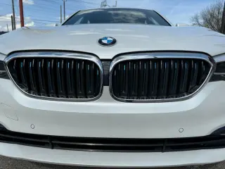 2019 BMW 5-Series 530e iPerformance