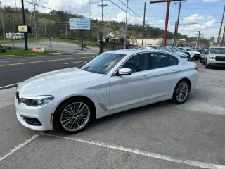 2019 BMW 5-Series 530e iPerformance