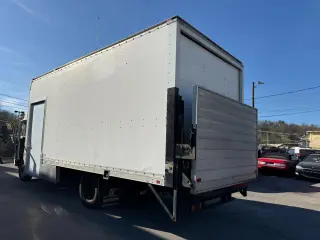 2009 Isuzu NPR
