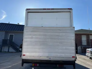 2009 Isuzu NPR