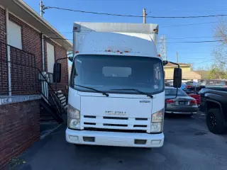 2009 Isuzu NPR