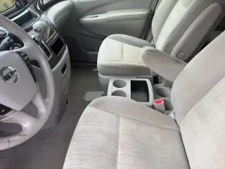 2016 Nissan Quest SV
