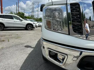 2017 Nissan Titan
