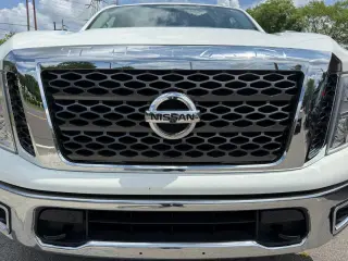 2017 Nissan Titan