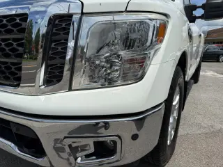 2017 Nissan Titan