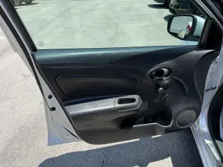 2019 Nissan Versa 1.6 S 5M