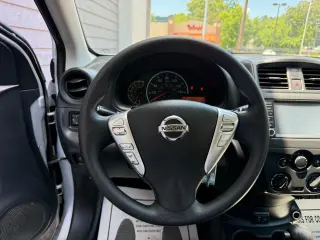2019 Nissan Versa 1.6 S 5M