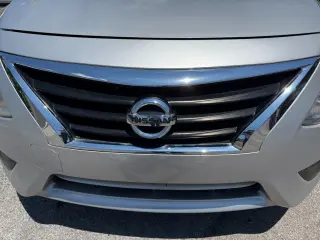2019 Nissan Versa 1.6 S 5M