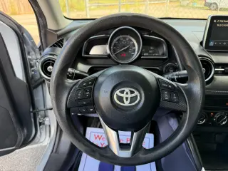 2017 Toyota Yaris iA
