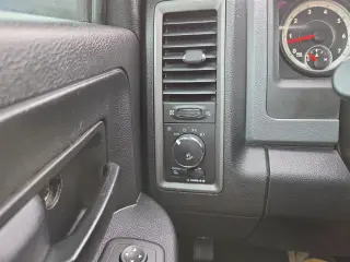 2014 RAM 1500 Tradesman/Express Crew Cab SWB 2WD