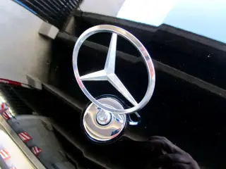 2013 MERCEDES-BENZ E-CLASS