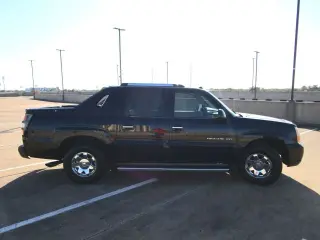 2004 CADILLAC ESCALADE EXT