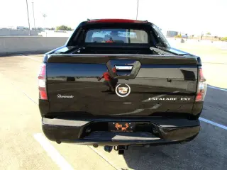 2004 CADILLAC ESCALADE EXT