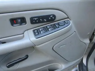 2005 CHEVROLET SUBURBAN 1500