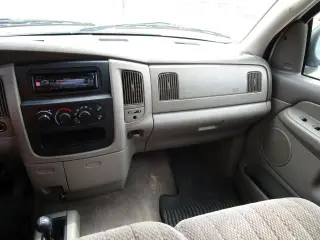2003 DODGE RAM 1500 REGULAR CAB