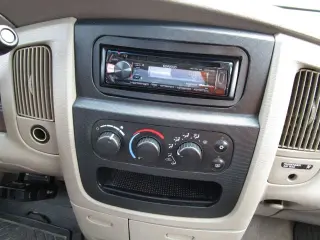 2003 DODGE RAM 1500 REGULAR CAB