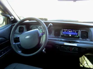 2011 FORD CROWN VICTORIA
