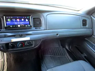 2011 FORD CROWN VICTORIA