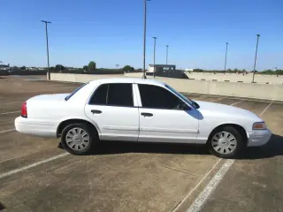 2011 FORD CROWN VICTORIA