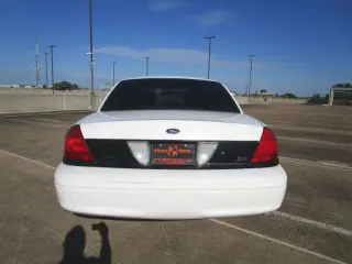2011 FORD CROWN VICTORIA
