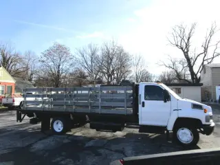 2005 GMC MEDIUM DUTY C5500