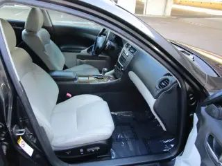 2009 LEXUS IS