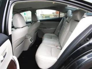 2011 LEXUS ES