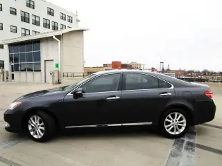 2011 LEXUS ES