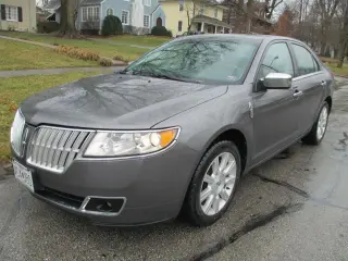 2010 LINCOLN MKZ