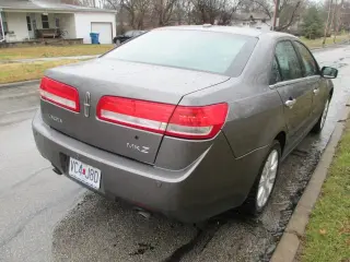 2010 LINCOLN MKZ